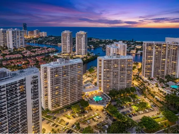 3701 N Country Club Drive #404, Aventura, FL 33180