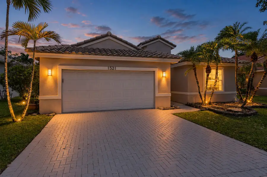 1521 SW 186th Avenue, Pembroke Pines, FL 33029 - #2