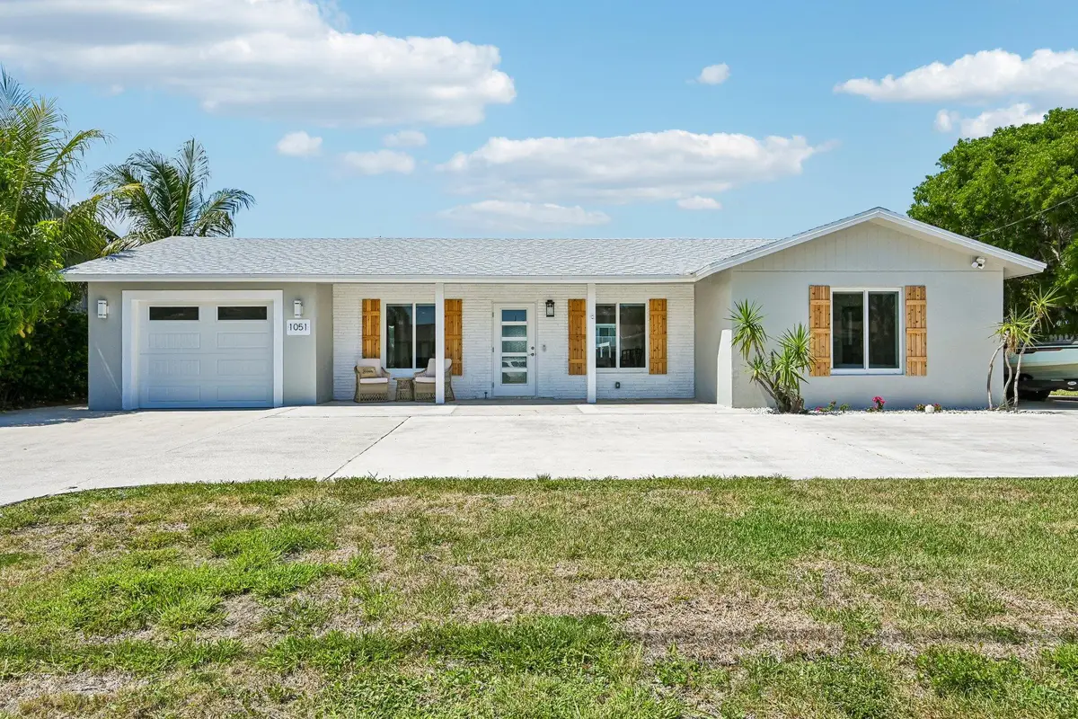 1051 SW 25th Avenue, Boynton Beach, FL 33426 - #1