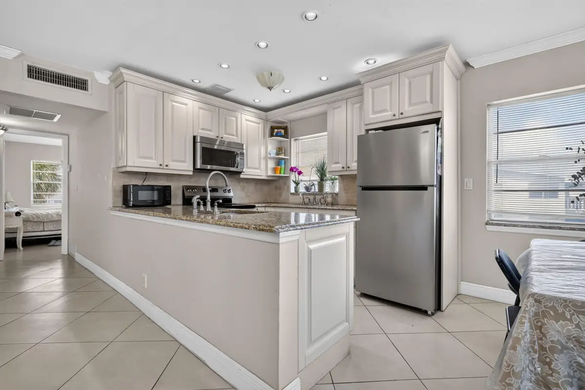 181 Coventry H, West Palm Beach, FL 33417 - #1