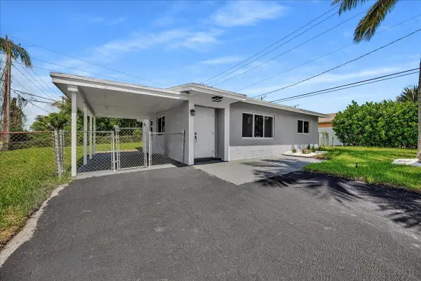 11 NE 28th Court, Boynton Beach, FL 33435