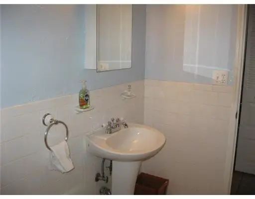 2400 NE 10th Street Ne #305, Pompano Beach, FL 33062 - #3