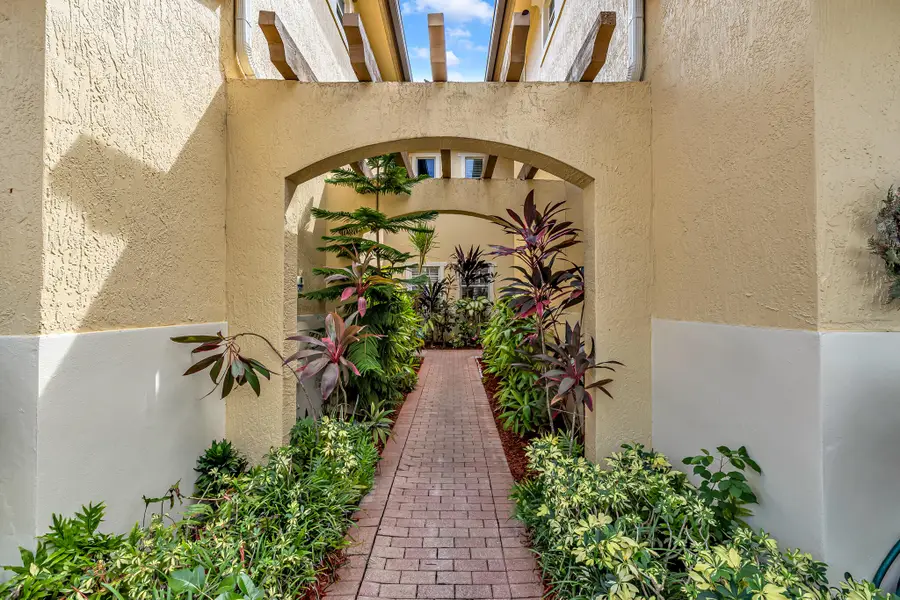 5725 NW 120th Avenue, Coral Springs, FL 33076 - #3