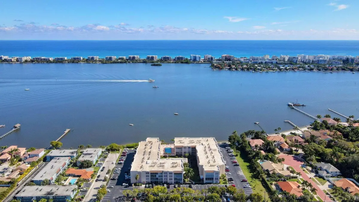 1502 S Lakeside Drive #401, Lake Worth Beach, FL 33460 - #1