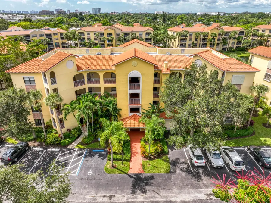 800 Uno Lago Drive #105, Juno Beach, FL 33408 - #2