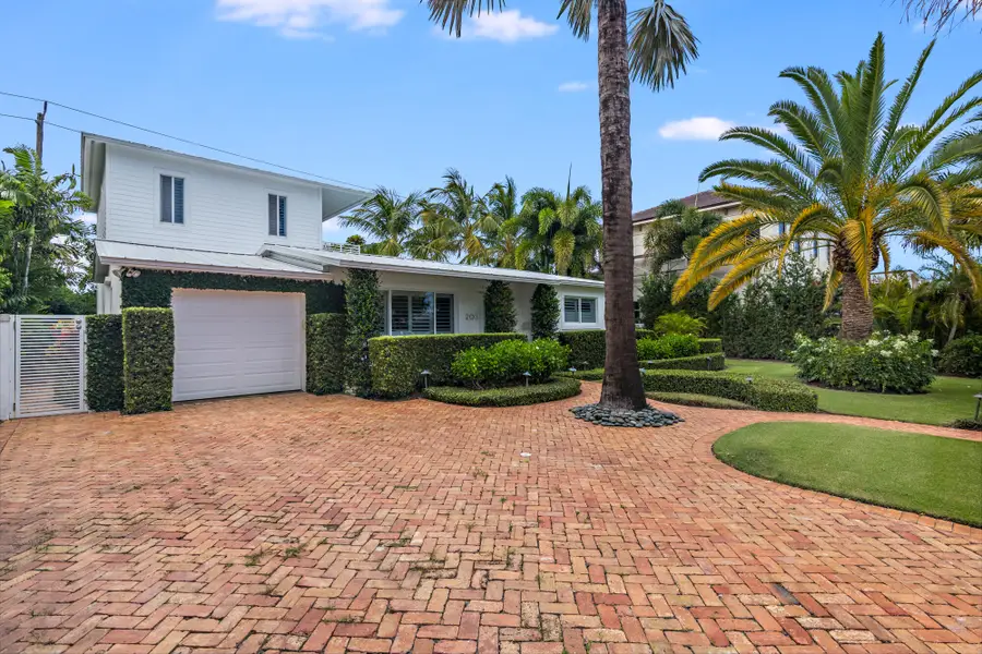 203 Arlington Road, West Palm Beach, FL 33405 - #2