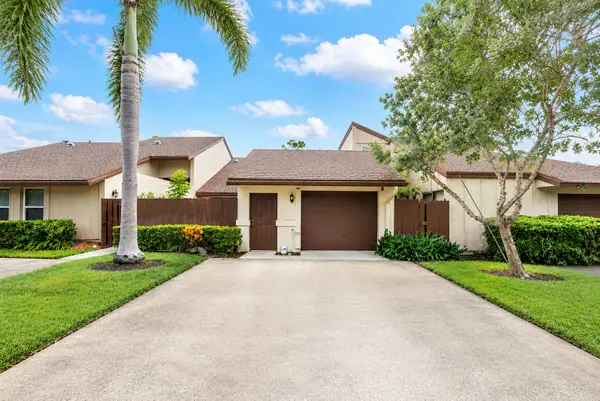 22686 Vistawood Way, Boca Raton, FL 33428
