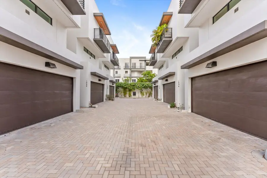1048 N Victoria Park Road, Fort Lauderdale, FL 33304 - #2