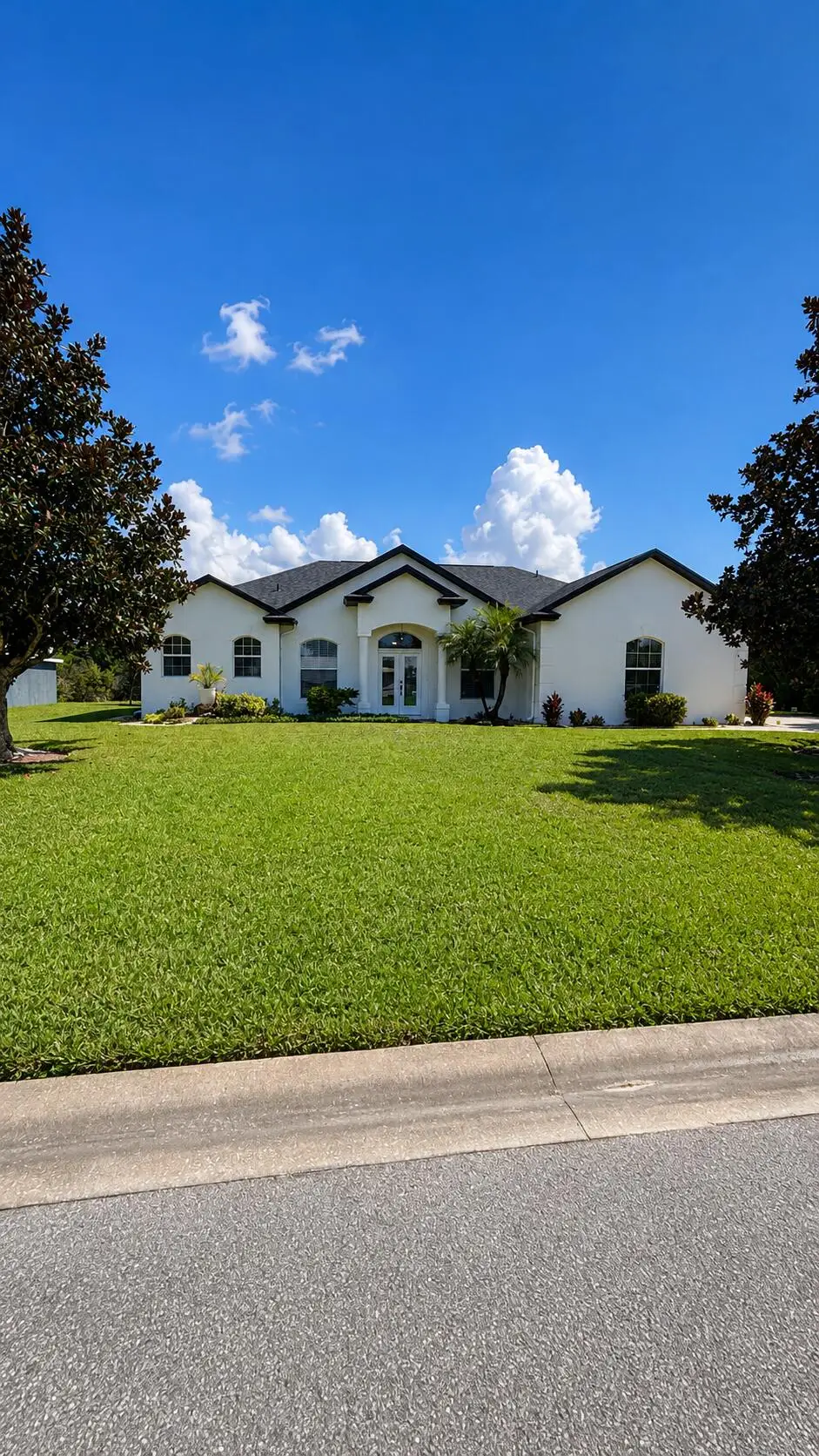 5422 Columbus Boulevard, Sebring, FL 33872 - #1
