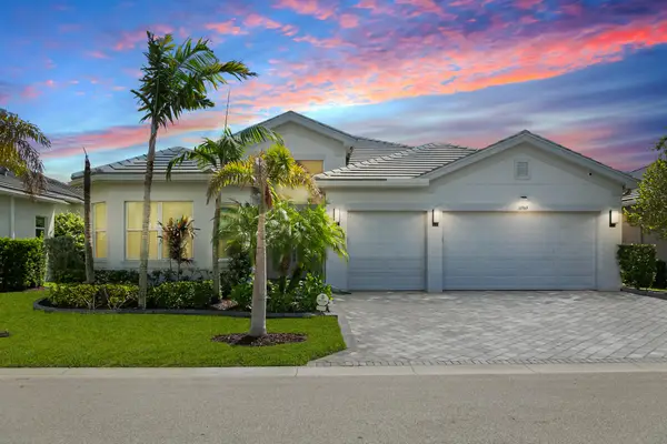 11969 SW Hunter Hill Avenue, Port St Lucie, FL 34987