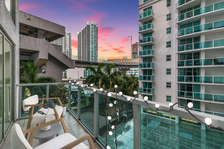 41 SE 5th Street #417, Miami, FL 33131 - #3