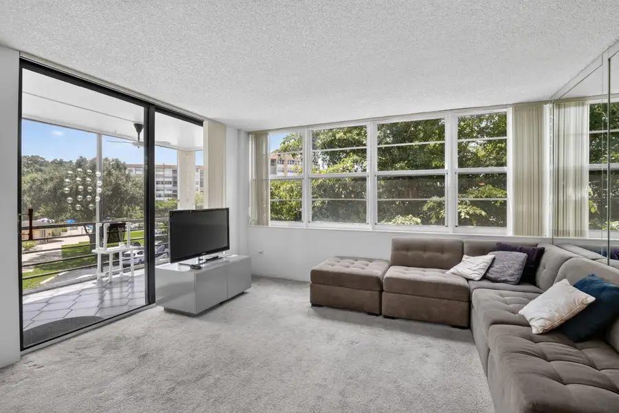 1400 Saint Charles Place #313, Pembroke Pines, FL 33026 - #3