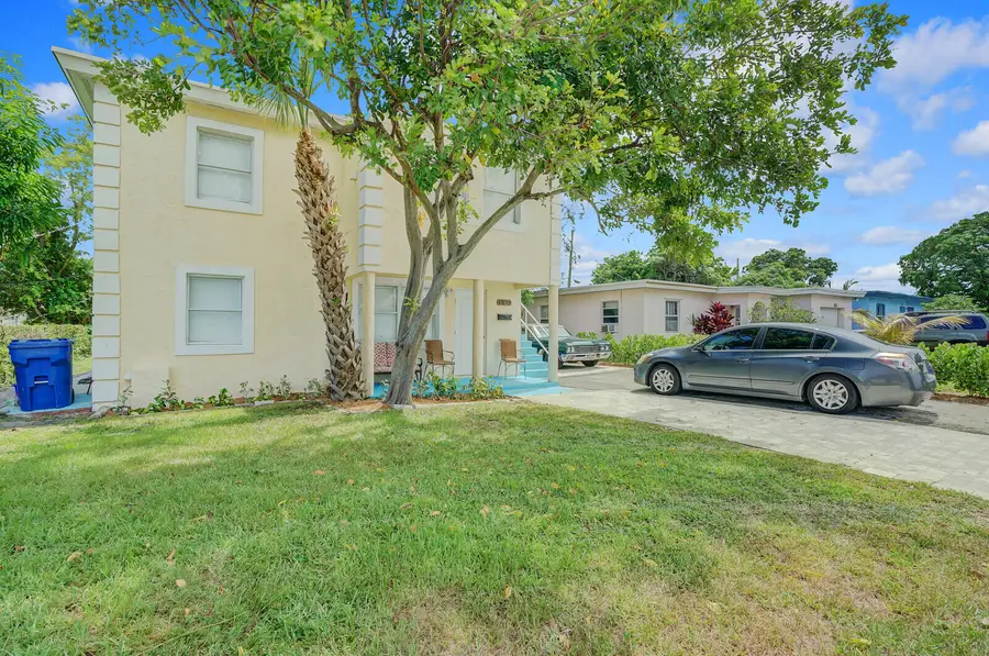 1225 W 10th Street, Riviera Beach, FL 33404 - #2