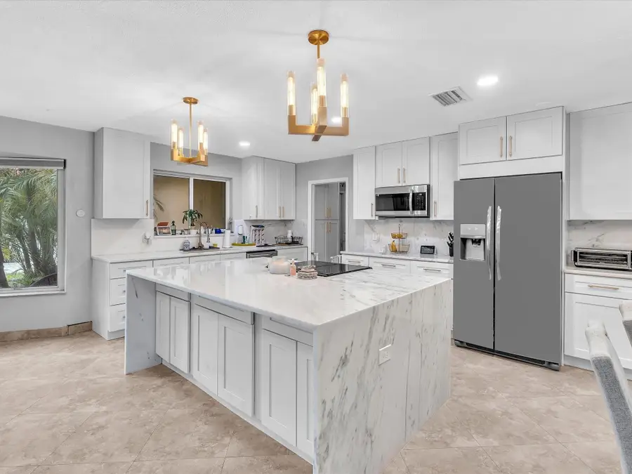 905 SE 13th Court, Deerfield Beach, FL 33441 - #2