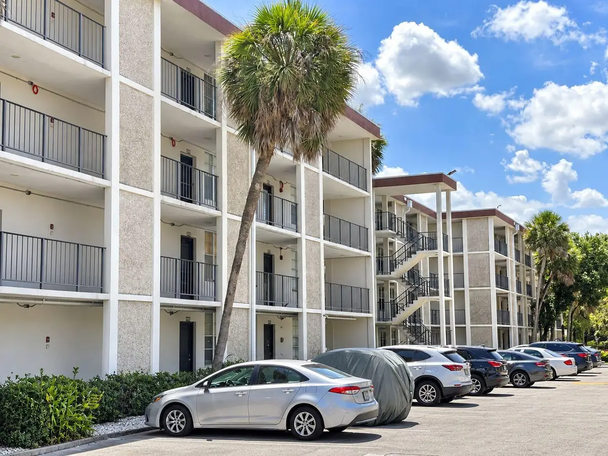2650 NW 49th Avenue #118, Lauderdale Lakes, FL 33313 - #1