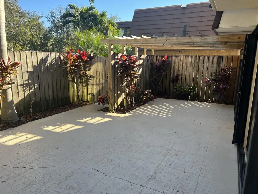 2004 20th Lane, Palm Beach Gardens, FL 33418 - #3