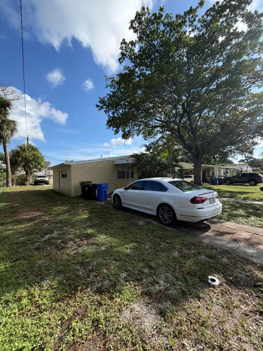 2501 SW 3rd Street, Fort Lauderdale, FL 33312 - #2