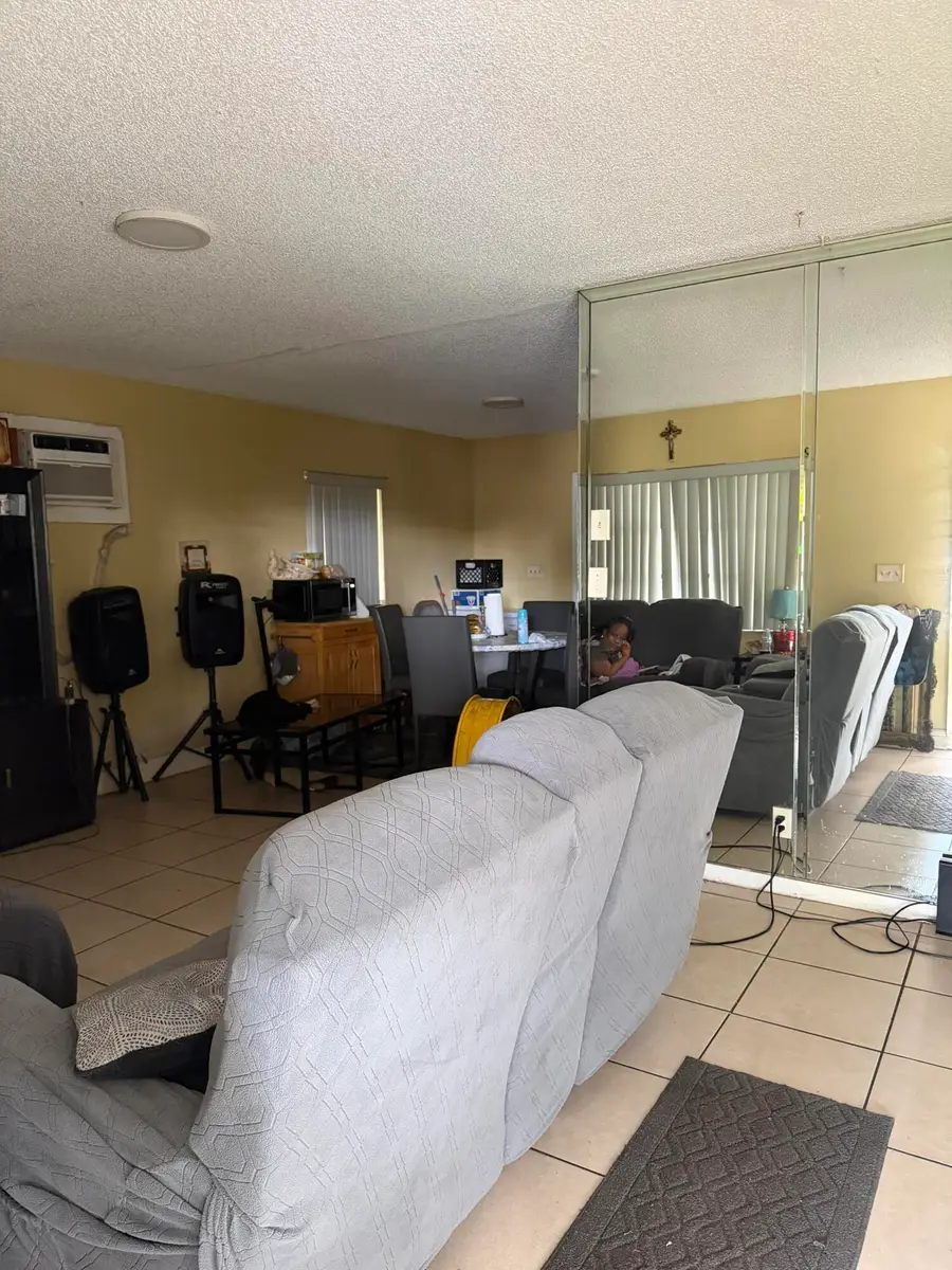 2605 NW 14th Street, Fort Lauderdale, FL 33311 - #2