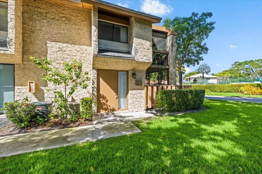 130 Wimbledon Lake Drive, Plantation, FL 33324 - #3