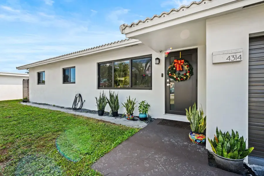 4314 Roosevelt Street, Hollywood, FL 33021 - #3
