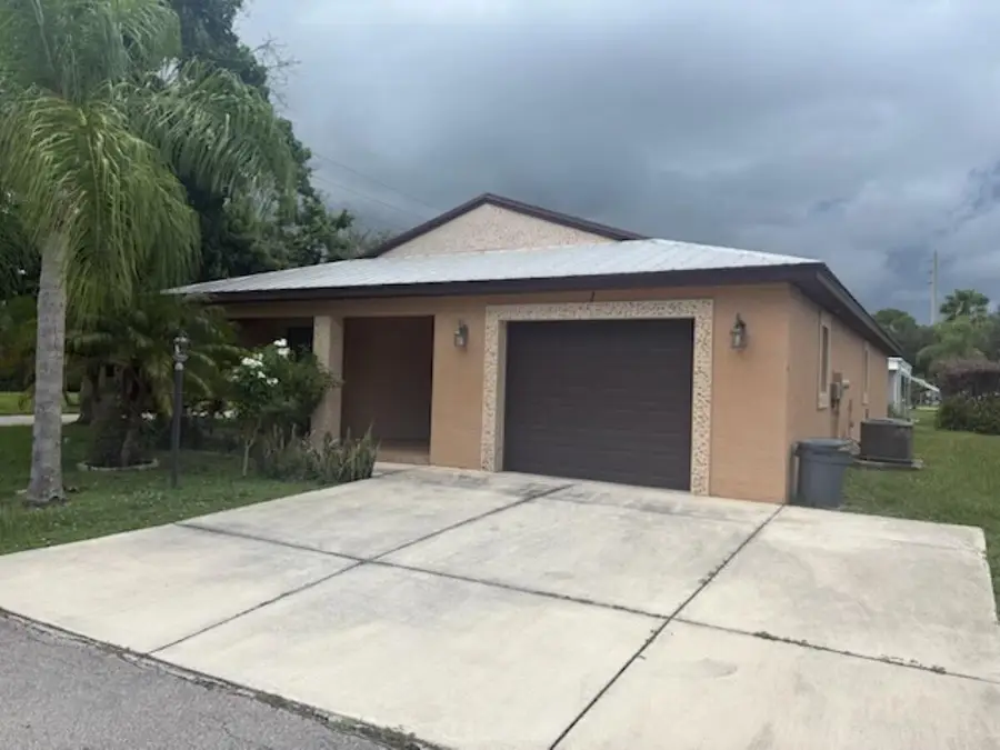 1 Barcelona Lane, Port Saint Lucie, FL 34952 - #3