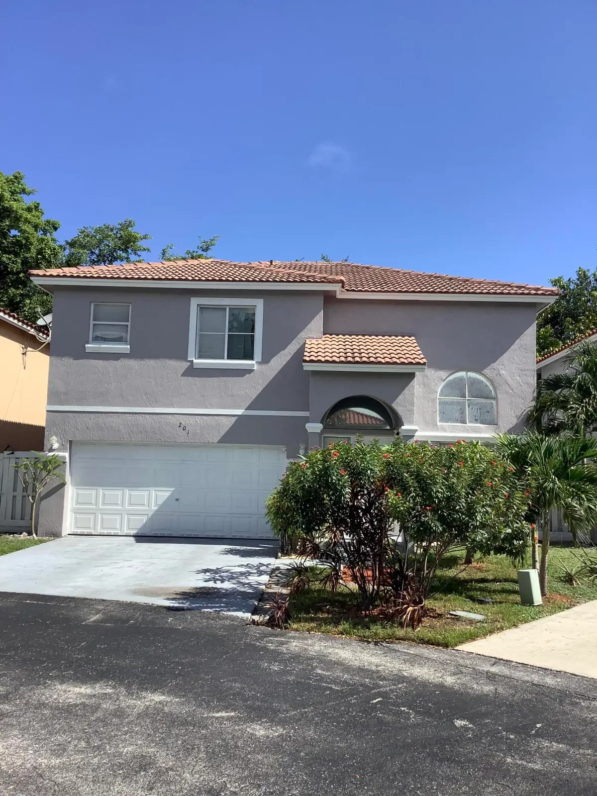 201 SW 98th Terrace, Pembroke Pines, FL 33025 - #1