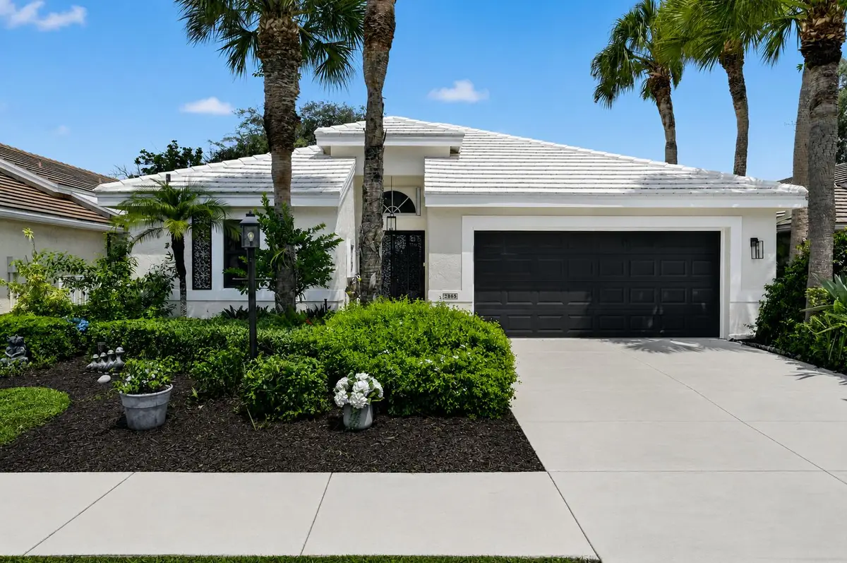 2865 N Clearbrook Circle N, Delray Beach, FL 33445 - #1