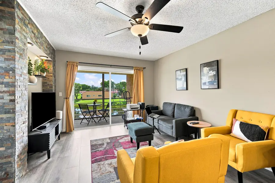198 Lake Frances Drive, West Palm Beach, FL 33411 - #2