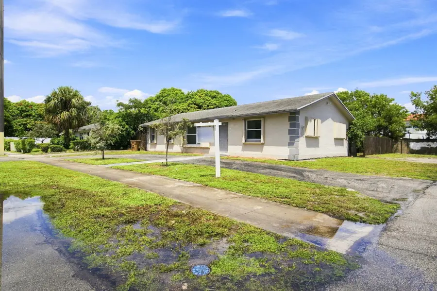 399 SW 14th Street, Deerfield Beach, FL 33441 - #2