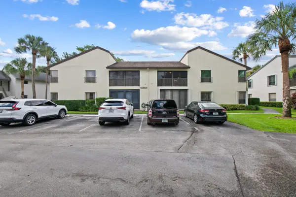 3459 Cocoplum Circle #3430, Coconut Creek, FL 33063
