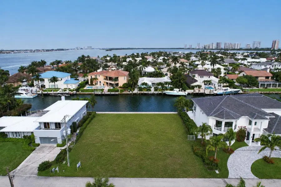 1050 Bimini Lane, Singer Island, FL 33404 - #2
