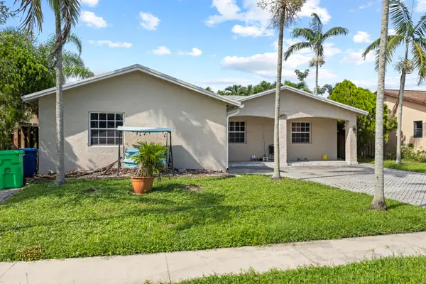 10975 NW 27th Place, Sunrise, FL 33322