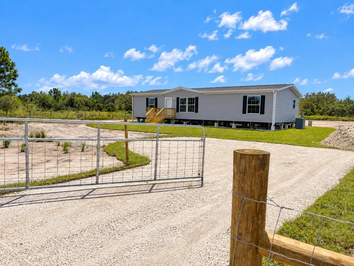 19732 NW 280th Street, Okeechobee, FL 34972 - #1