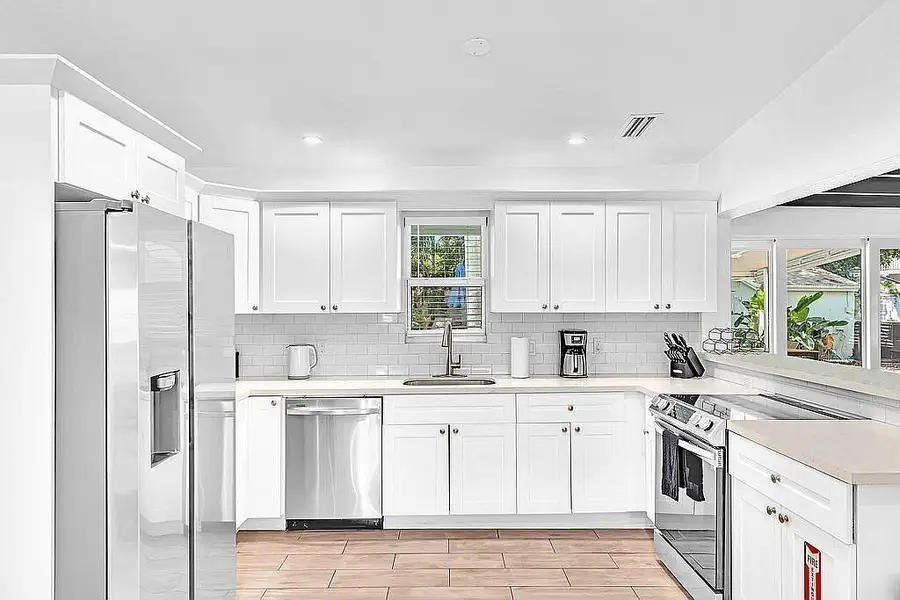 1580 NE 35th Street, Oakland Park, FL 33334 - #3