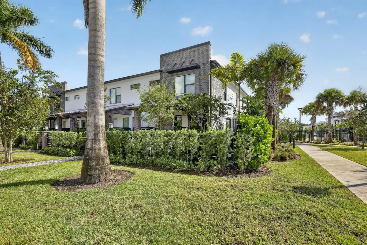 765 NW 84th Terrace, Plantation, FL 33324 - #1