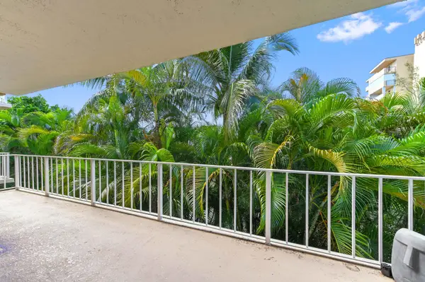 3575 S Ocean Boulevard #309, South Palm Beach, FL 33480