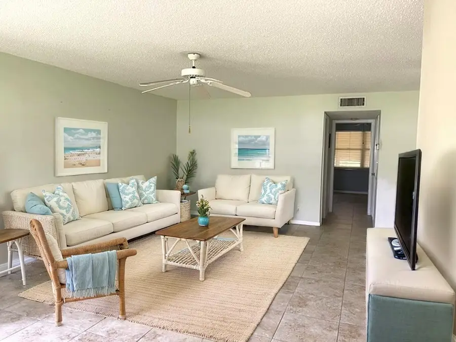 892 High Point Boulevard N #B, Delray Beach, FL 33445 - #3