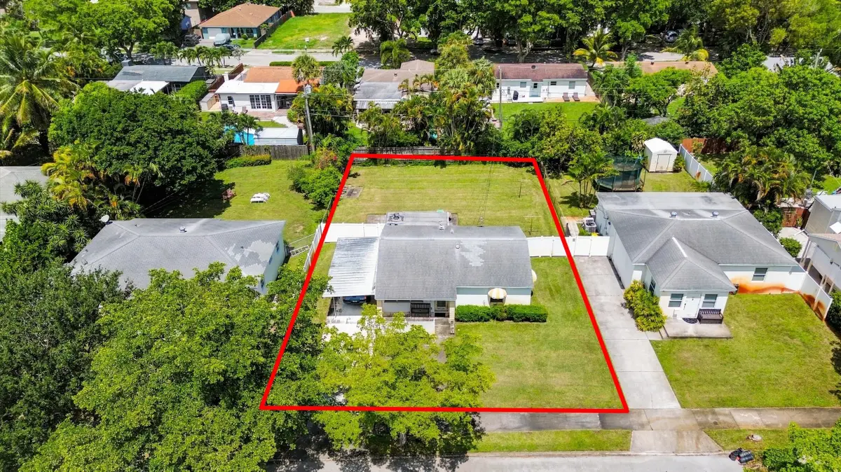 933 Upland Road, West Palm Beach, FL 33401 - #1