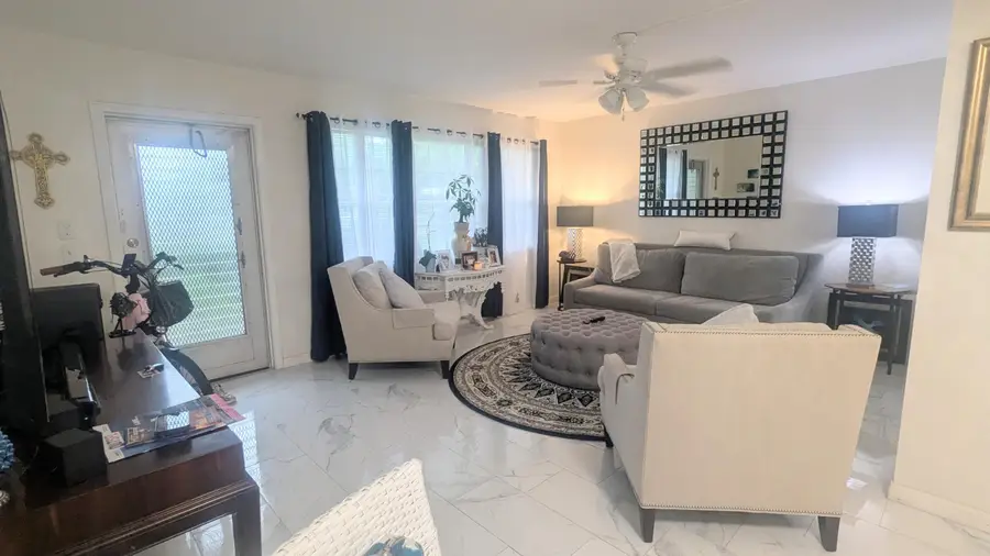 360 Windsor P, West Palm Beach, FL 33417 - #2