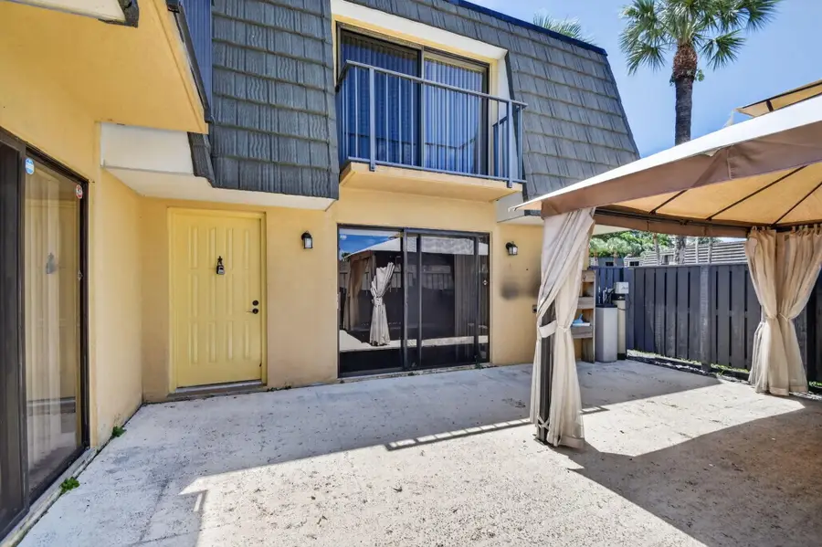 2409 24th Way, West Palm Beach, FL 33407 - #2