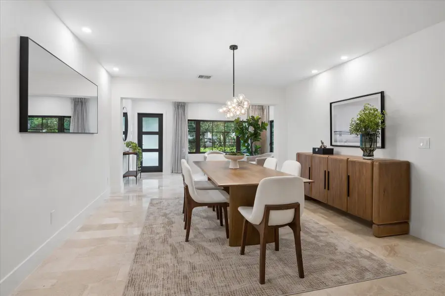 541 NE 8th Avenue, Fort Lauderdale, FL 33301 - #3