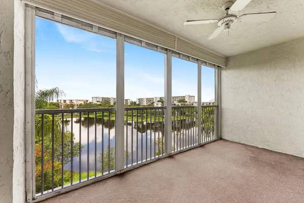 2112 S Cypress Bend Drive #607, Pompano Beach, FL 33069