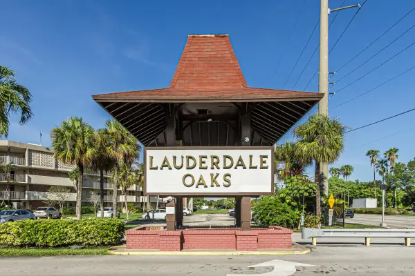 3090 NW 46th Avenue, Lauderdale Lakes, FL 33313