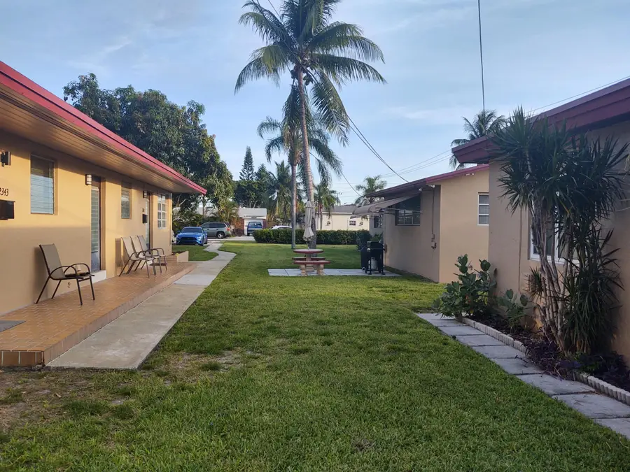 2347 Harding Street, Hollywood, FL 33020 - #3