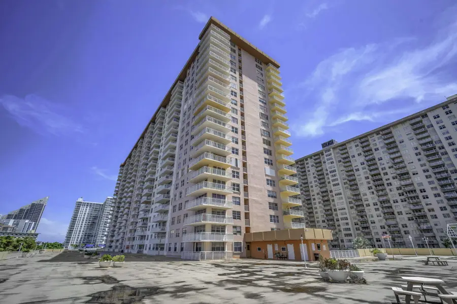 251 174th Street #714, Sunny Isles Beach, FL 33160 - #2