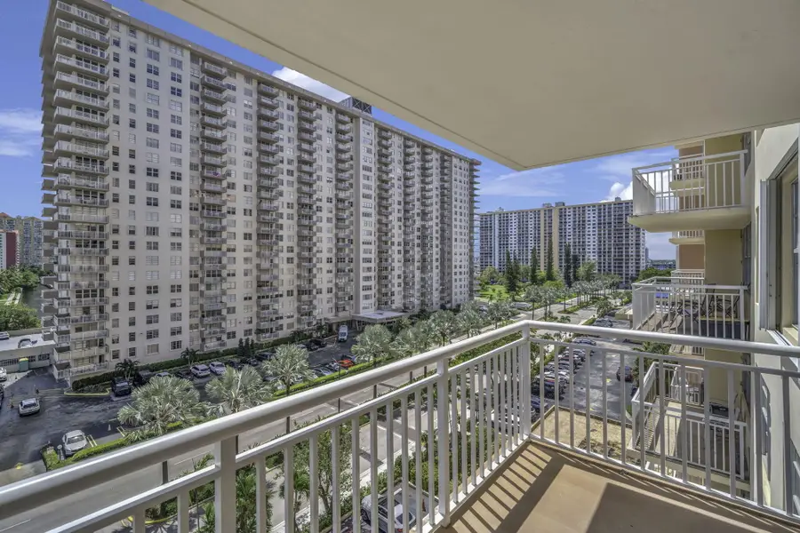 251 174th Street #714, Sunny Isles Beach, FL 33160 - #3