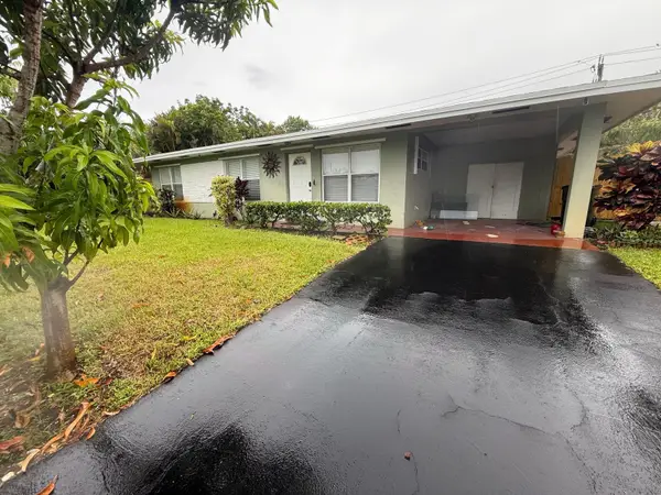 522 Heron Drive, Delray Beach, FL 33444