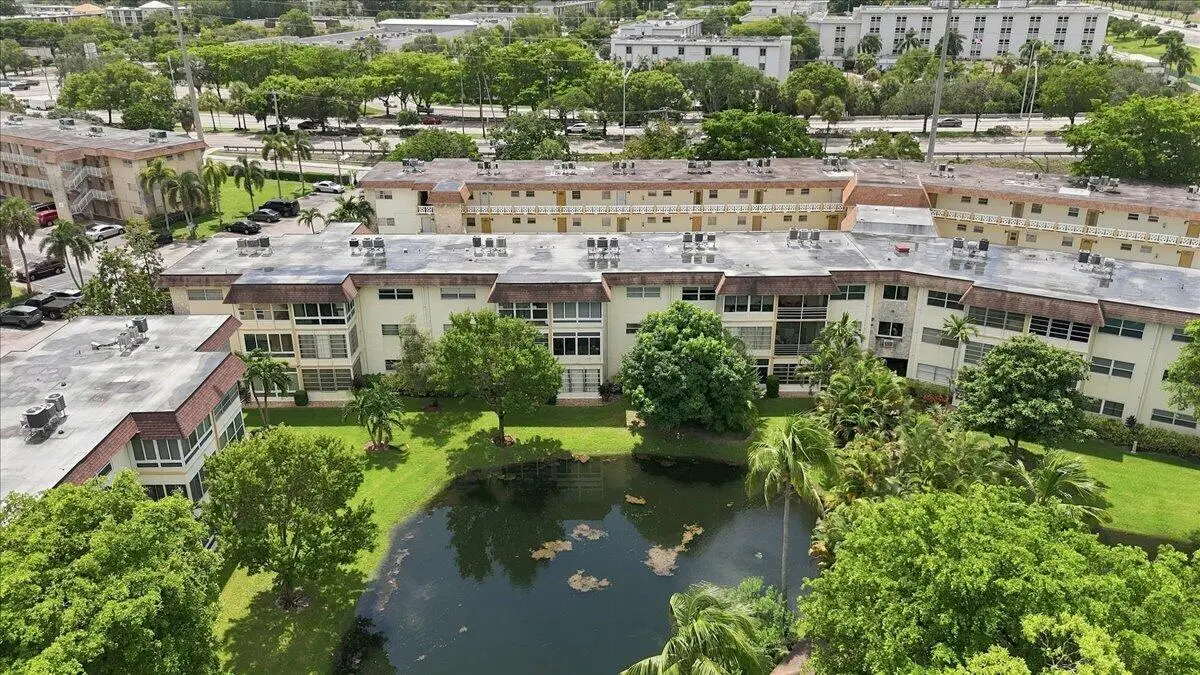 5121 W Oakland Park #109, Lauderdale Lakes, FL 33313 - #1