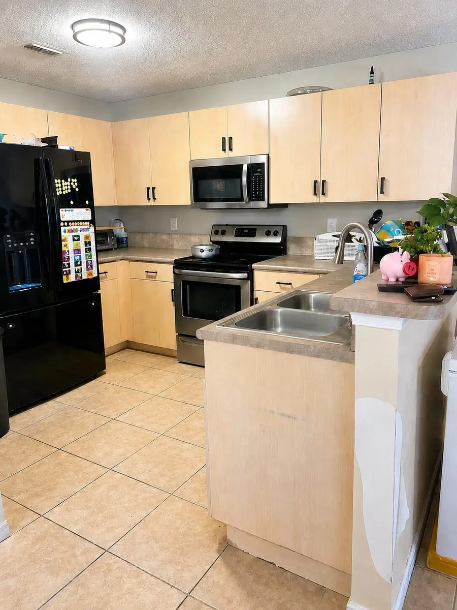 3331 Commodore Court, West Palm Beach, FL 33411 - #2