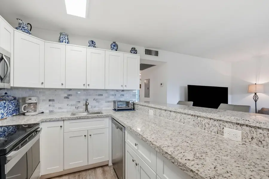 209 Brighton E, Boca Raton, FL 33434 - #3